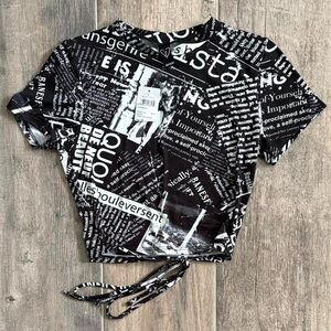 Windsor Black and White Text Print Short Sleeve Top